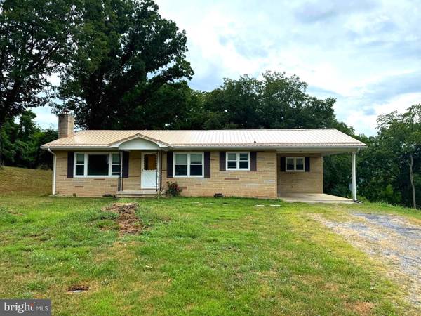 116 SHERMAN LANE, Petersburg, WV 26847