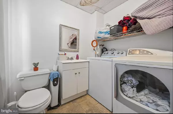 Hammonton, NJ 08037,445 N 3RD ST