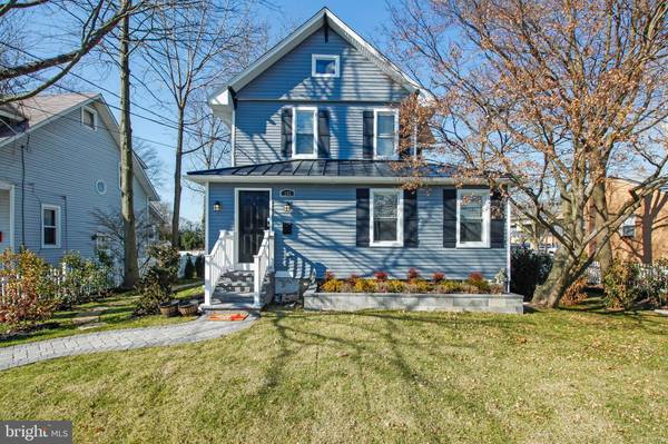 105 W CRYSTAL LAKE AVE, Westmont, NJ 08108