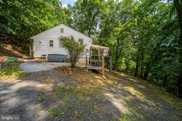 Linden, VA 22642,507 JONATHAN RD