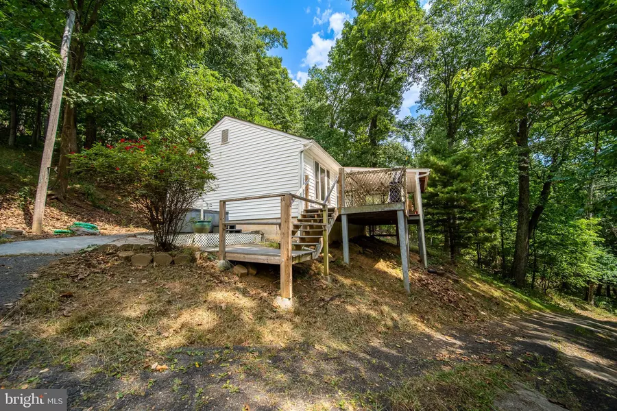 507 JONATHAN RD, Linden, VA 22642