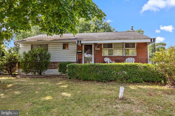 3021 PENN VALLEY AVE, Bristol, PA 19007