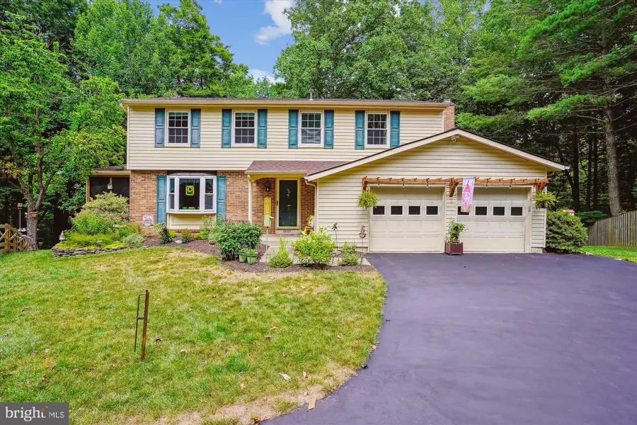 8833 WOODLAWN WAY, Springfield, VA 22153