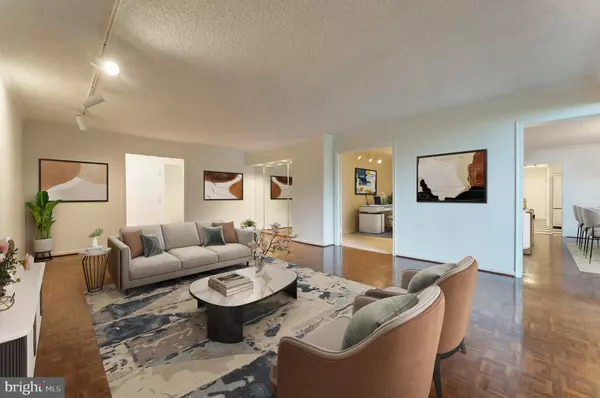 Mclean, VA 22102,1800 OLD MEADOW #410
