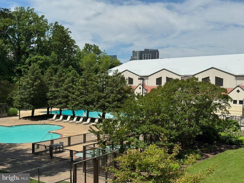 1800 OLD MEADOW #410, Mclean, VA 22102