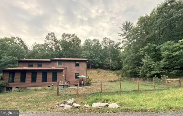 Brandywine, WV 26802,562 LARRY & LINDA LANE