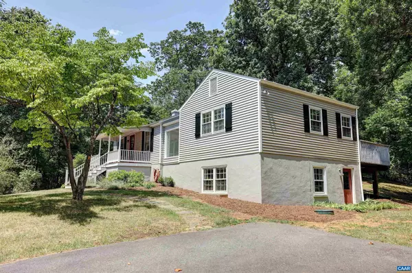 Charlottesville, VA 22903,973 TAYLORS GAP RD