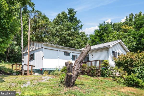 131 CEDAR HILL, Clear Brook, VA 22624