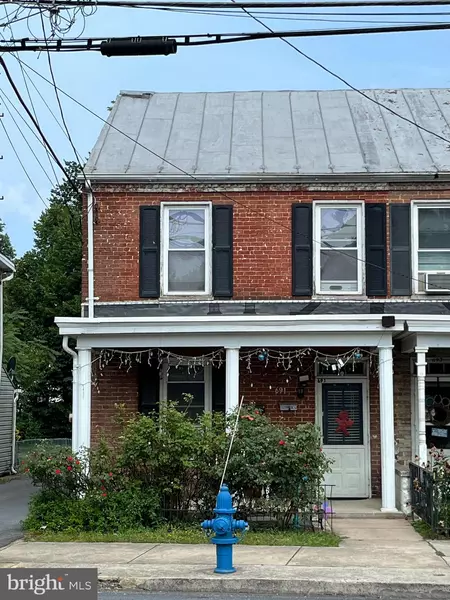 691 BROAD ST, Chambersburg, PA 17201