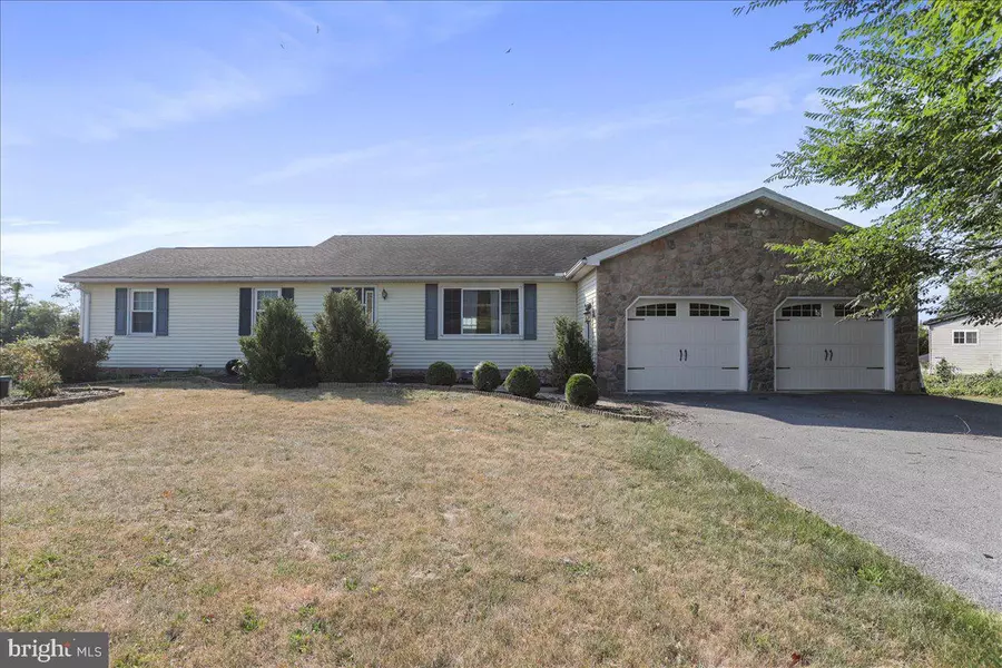 10490 MOUNTAIN ROAD, Orrstown, PA 17244