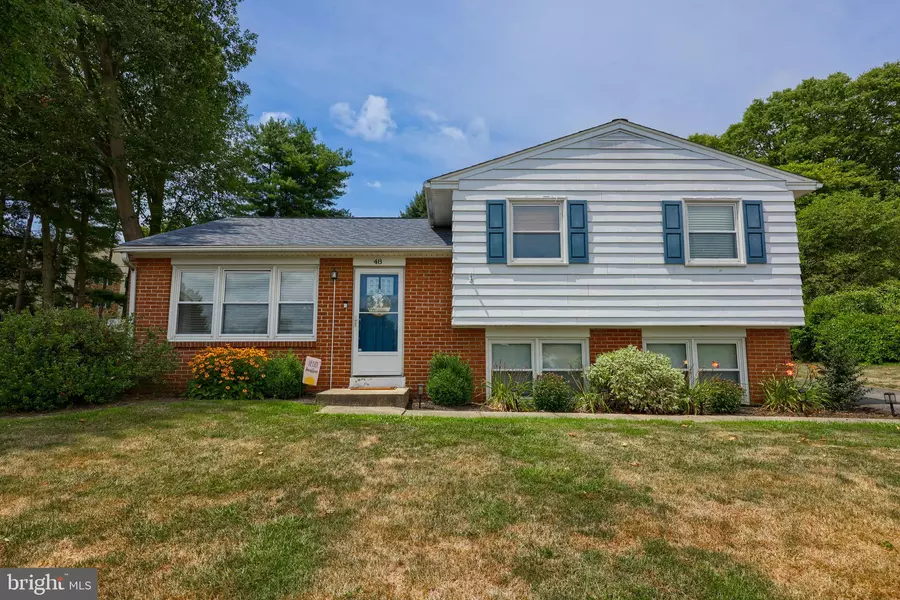 48 FRESH MEADOW DR, Lancaster, PA 17603