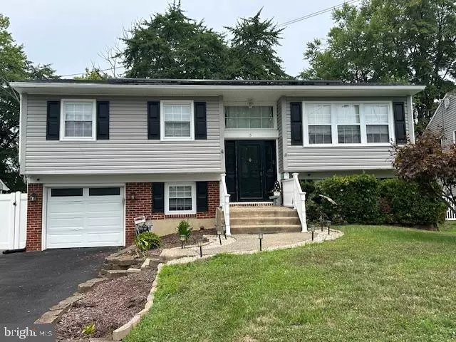 15 CURTIS AVE, Stratford, NJ 08084