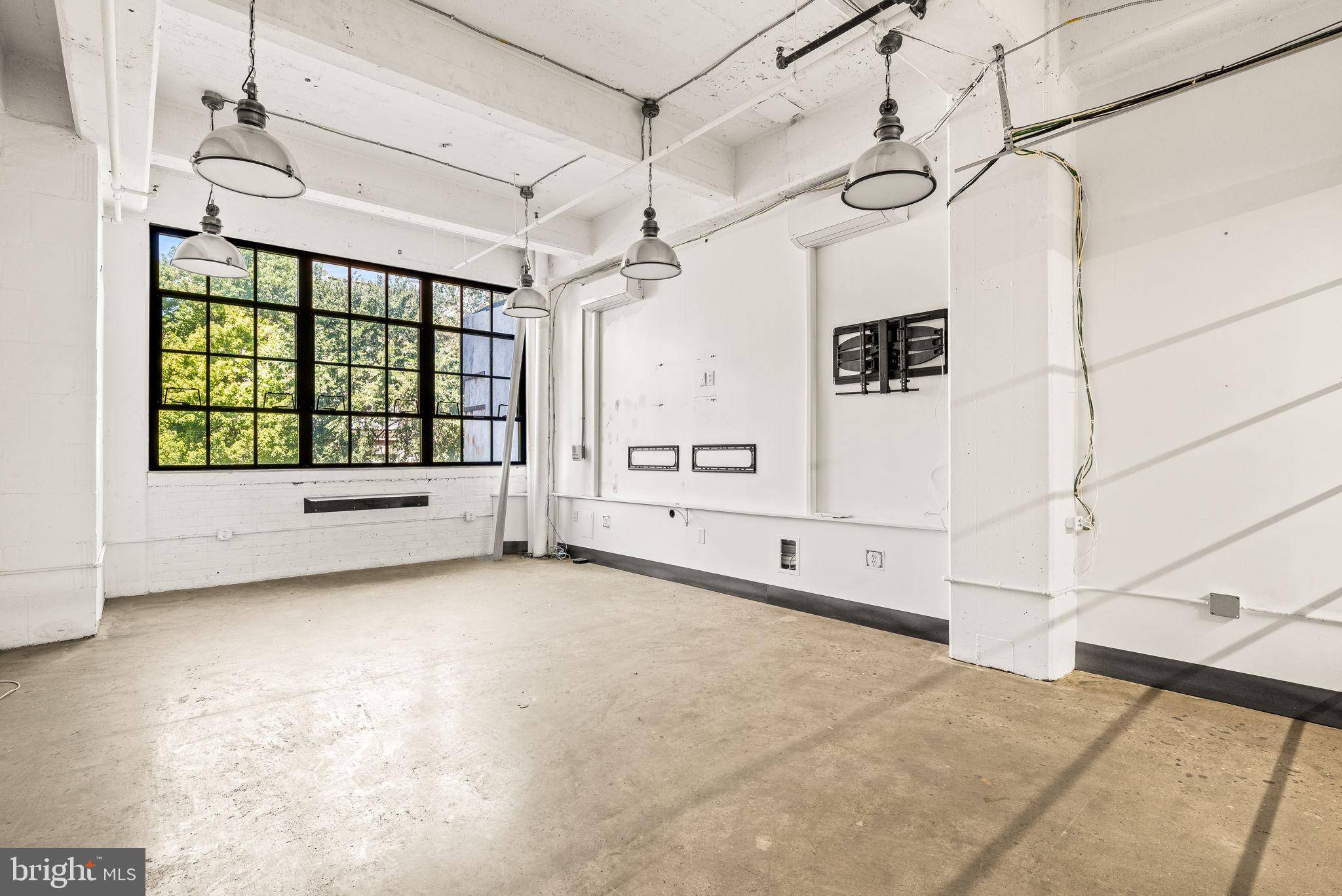 Philadelphia, PA 19106,20-22 N 3RD ST #202