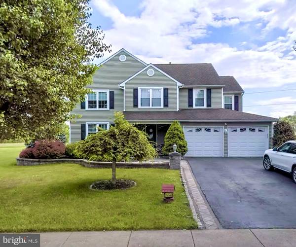 31 COPPERLEAF DR, Newtown, PA 18940