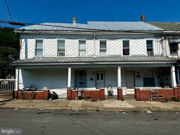 216 S SHAMOKIN ST, Shamokin, PA 17872