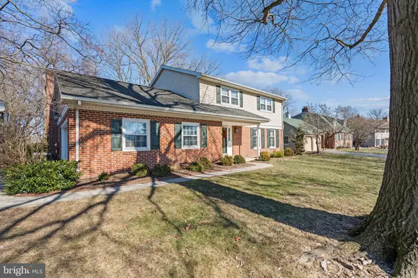 Lancaster, PA 17601,1121 OLD EAGLE RD