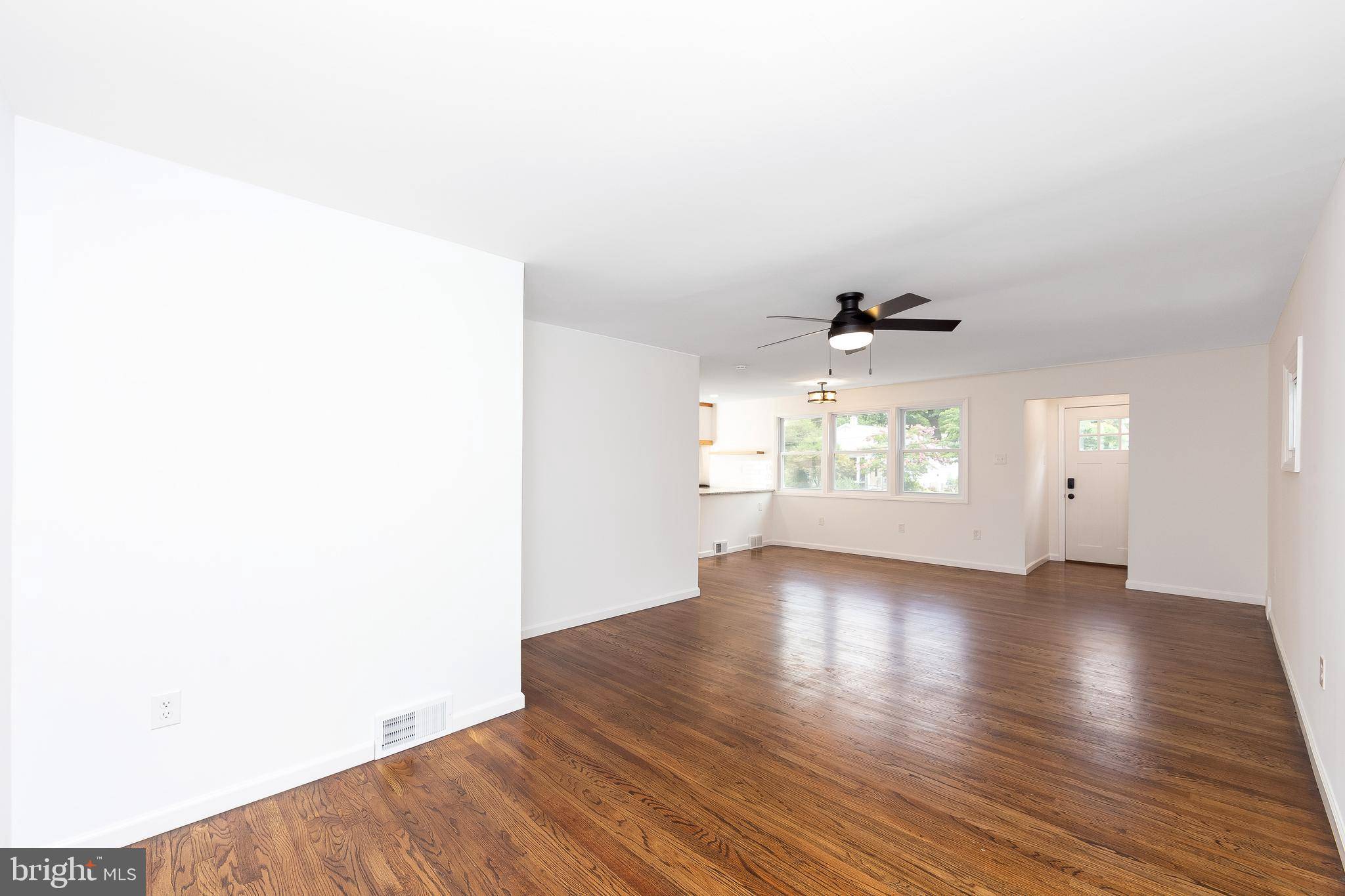 Abington, PA 19001,2152 MYRTLEWOOD AVE