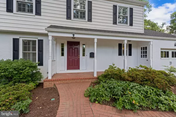 Alexandria, VA 22308,902 DANTON LN