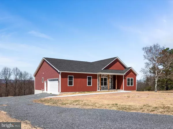 34 CANOLES LN,  Berkeley Springs,  WV 25411