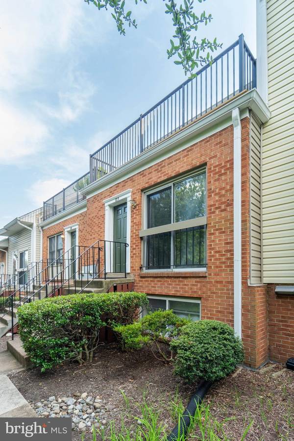 52 N BEDFORD ST N #52B,  Arlington,  VA 22201