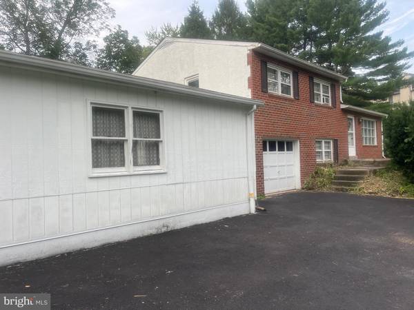 2583 WASSER RD, East Greenville, PA 18041