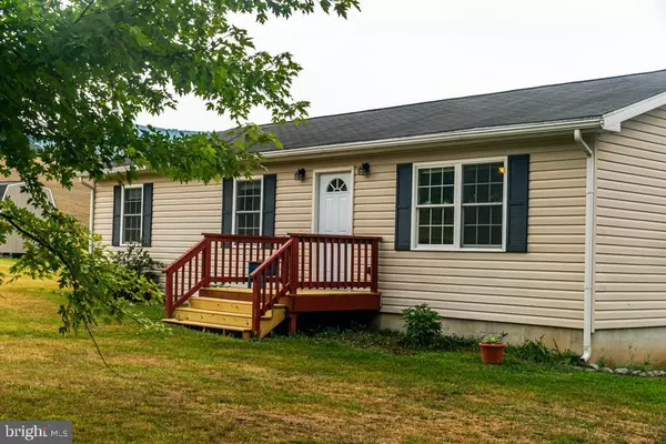 49 SEE LN, Mathias, WV 26812