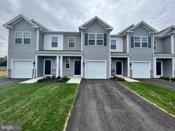 395 MAZZEO DR, Glassboro, NJ 08028