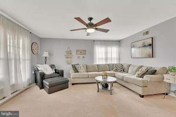 Southampton, NJ 08088,15 WINDSOR RD