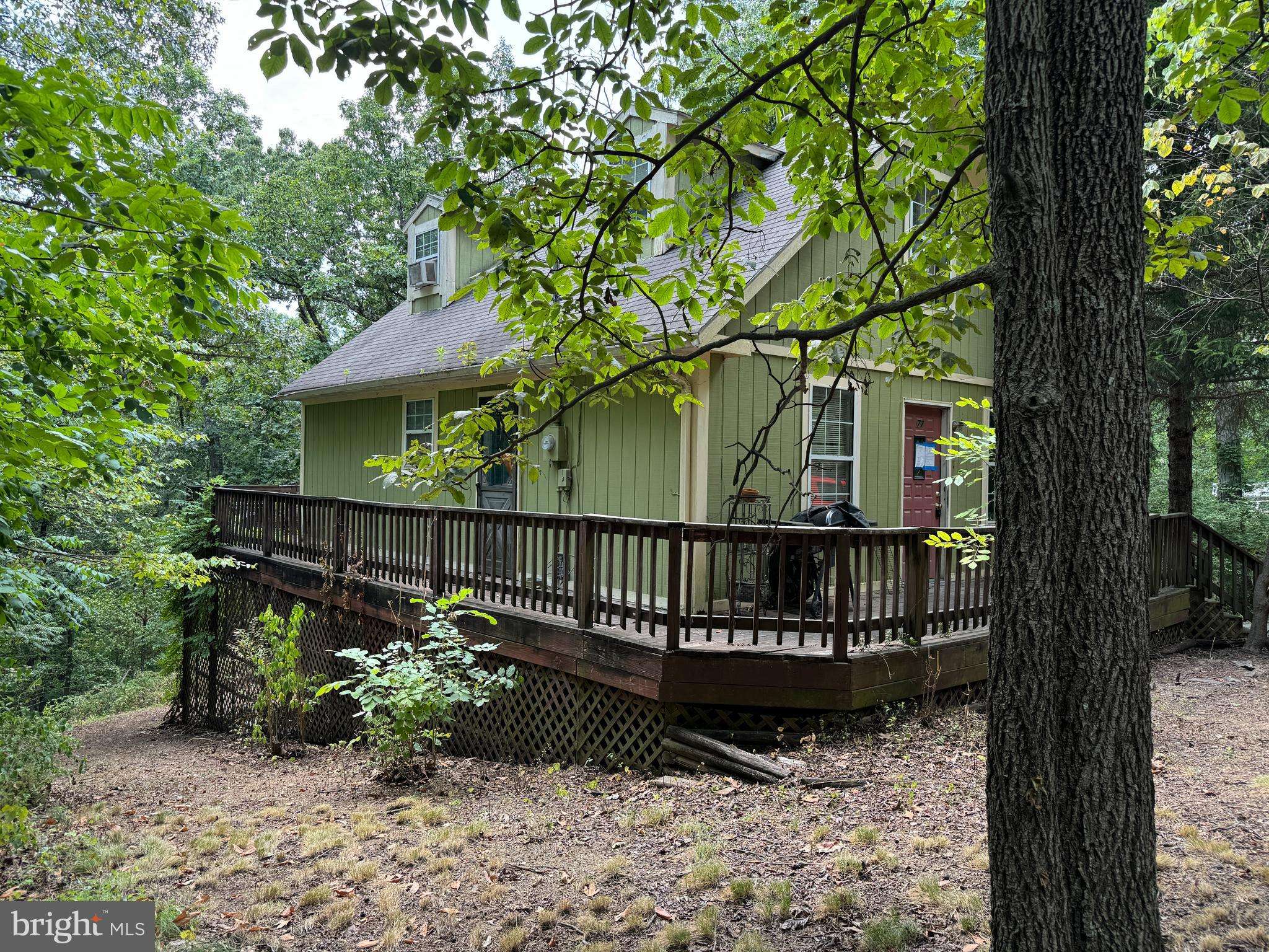 Gerrardstown, WV 25420,77 TALL PINE LN