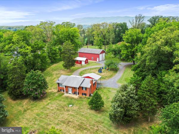 129 FOX RIDGE DR,  Maurertown,  VA 22644