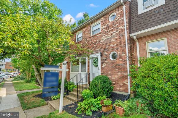 Fairfax, VA 22031,3052 WINTER PINE CT