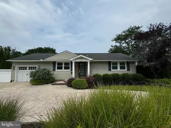 302 SHORE RD, Linwood, NJ 08221