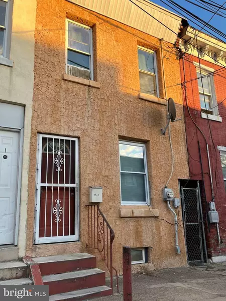 2525 N LEE ST, Philadelphia, PA 19125