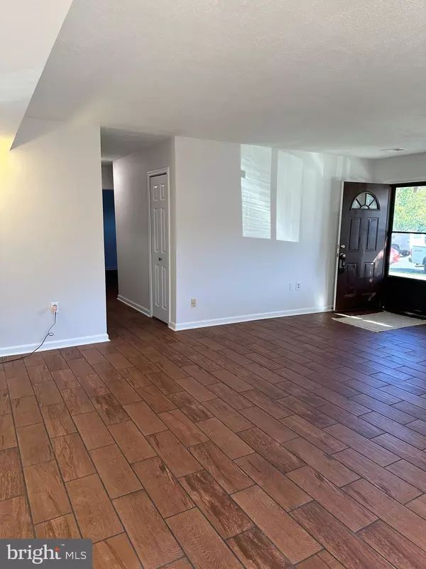 Alexandria, VA 22309,8423 ORINDA CT #265