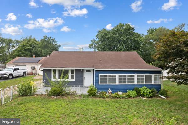 141 S DENNIS DR,  Clayton,  NJ 08312