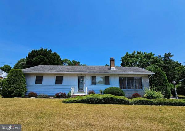 594 KINGMAN AVE, Vineland, NJ 08360