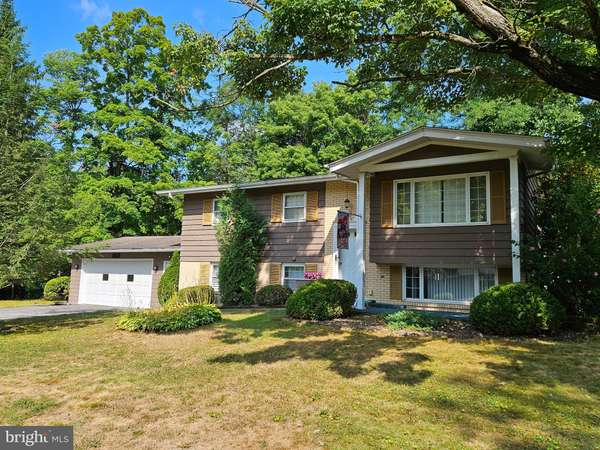 584 OAK LN, Tyrone, PA 16686