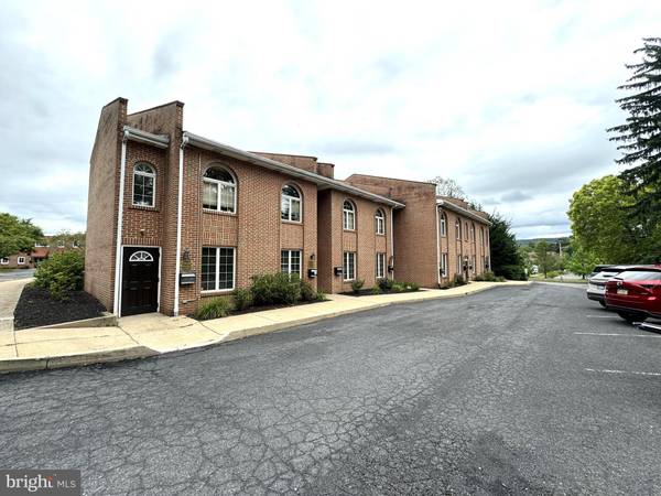 1366 S ATHERTON ST, State College, PA 16801