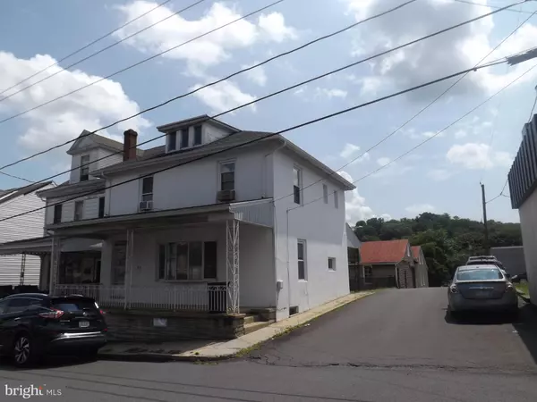 Minersville, PA 17954,233 SOUTH ST