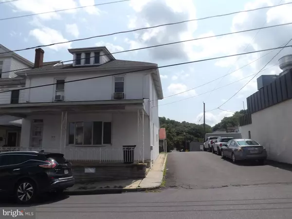 Minersville, PA 17954,233 SOUTH ST