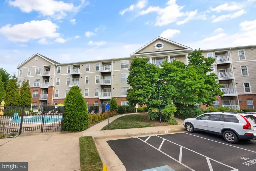 7000 FALLS REACH DR #111, Falls Church, VA 22043