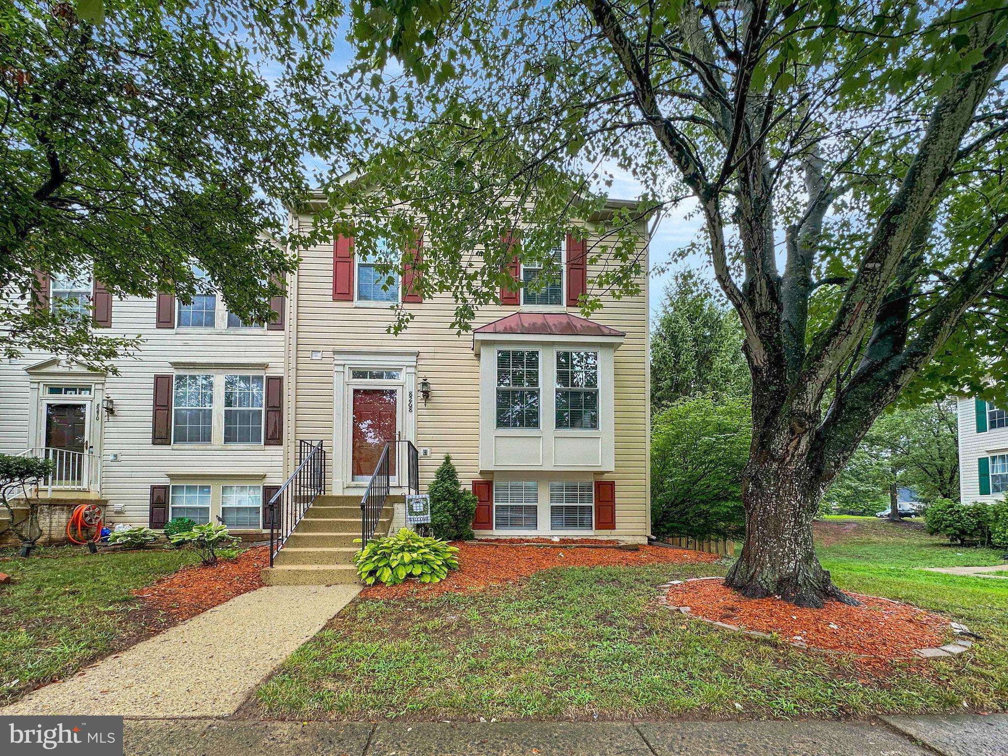 8268 VERMONT PL, Manassas, VA 20111