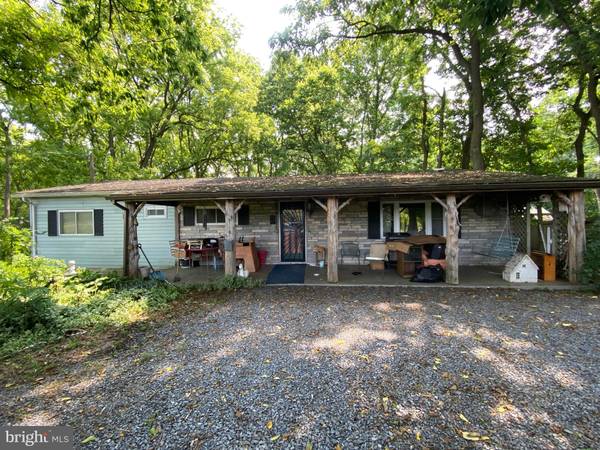 876 GOSLING MARSH RD, Martinsburg, WV 25404