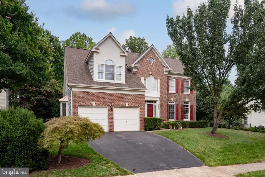 5943 DOROTHY BOLTON CT, Alexandria, VA 22310