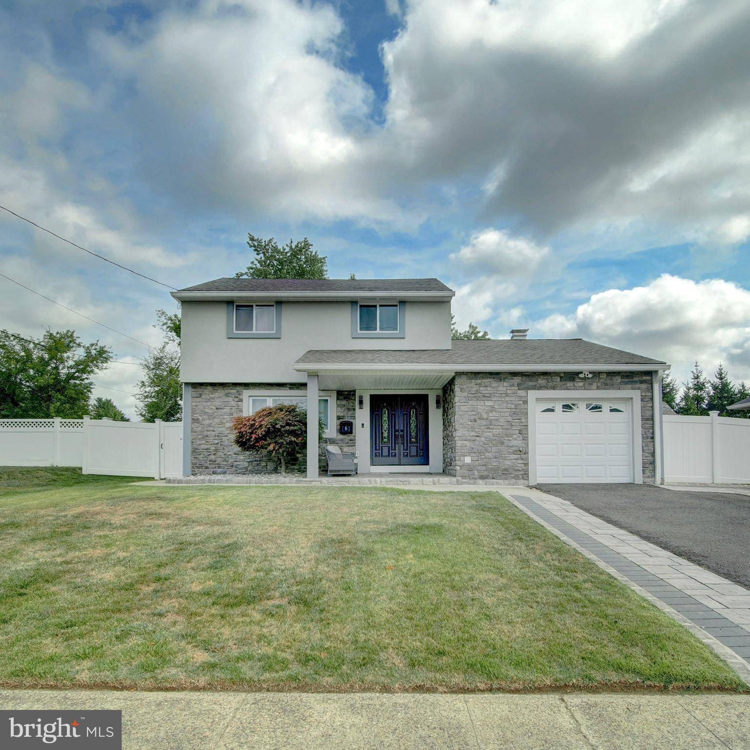 6 GREAT OAK RD, Hamilton, NJ 08690