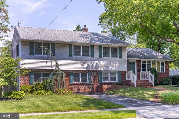 Cherry Hill, NJ 08034,3 BROOKFIELD CT