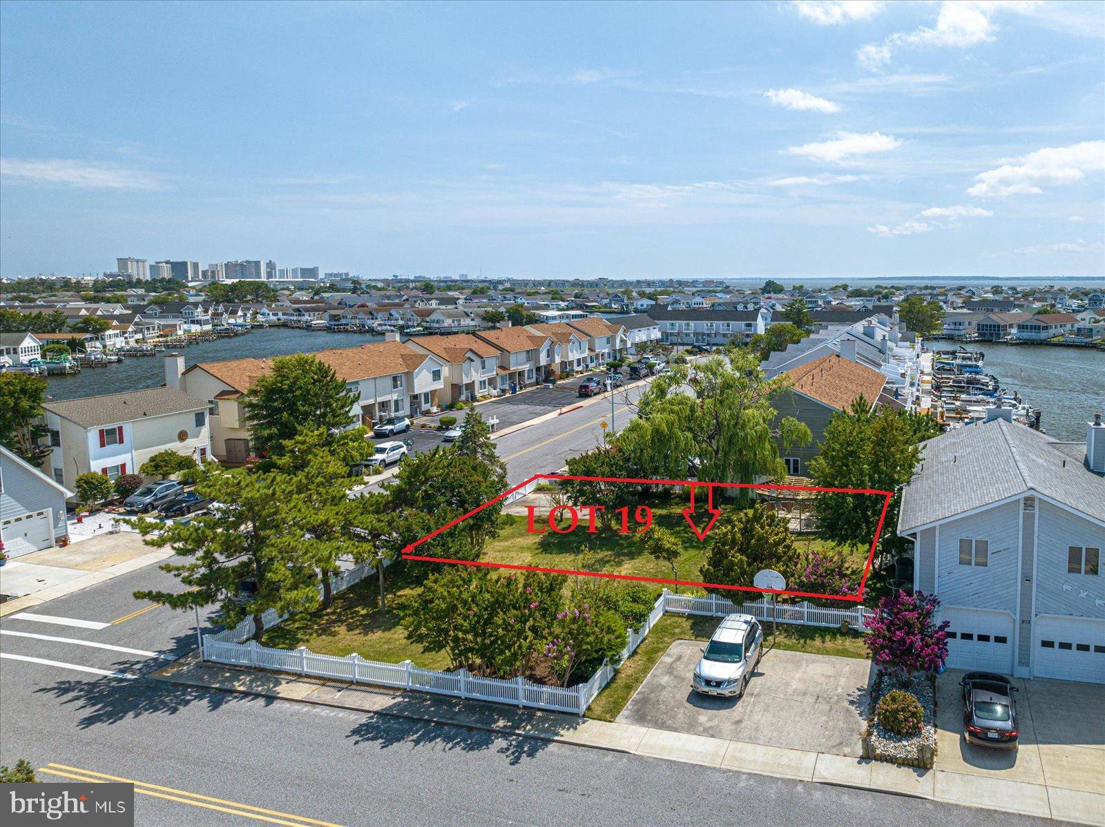 Ocean City, MD 21842,13517 HOLLY LN