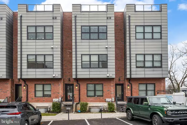 Philadelphia, PA 19119,7040 PIPERS GLEN WAY #2