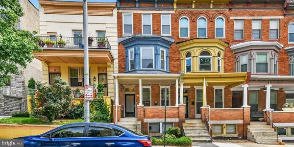 2225 LINDEN AVE, Baltimore, MD 21217