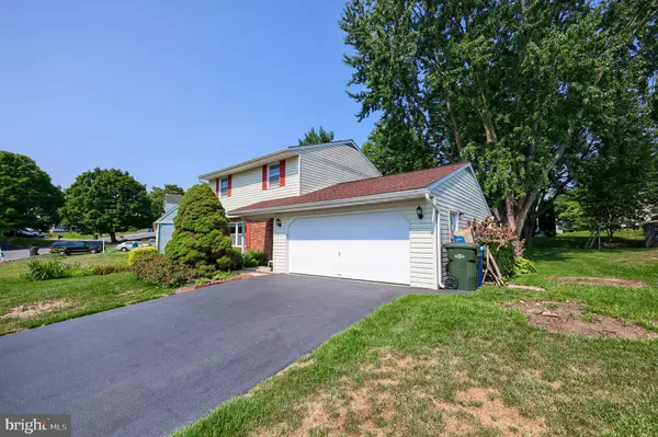 Lancaster, PA 17601,3183 GREENRIDGE DR